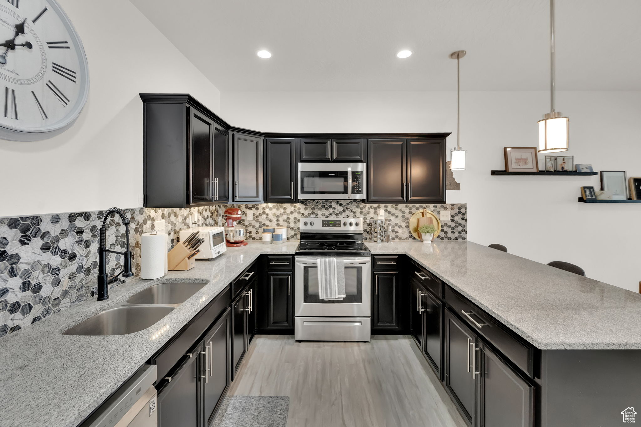 EDGEWATER AT GENEVA - Residential