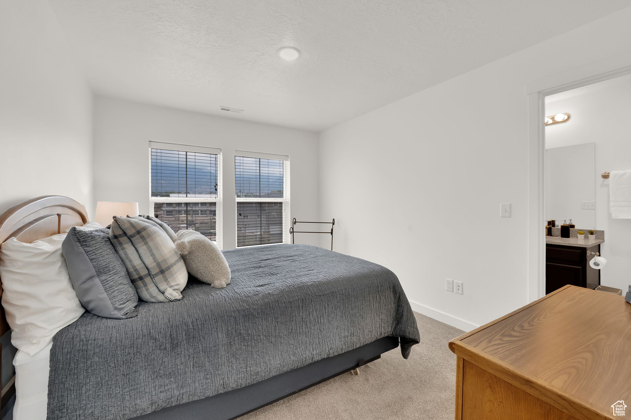 EDGEWATER AT GENEVA - Residential