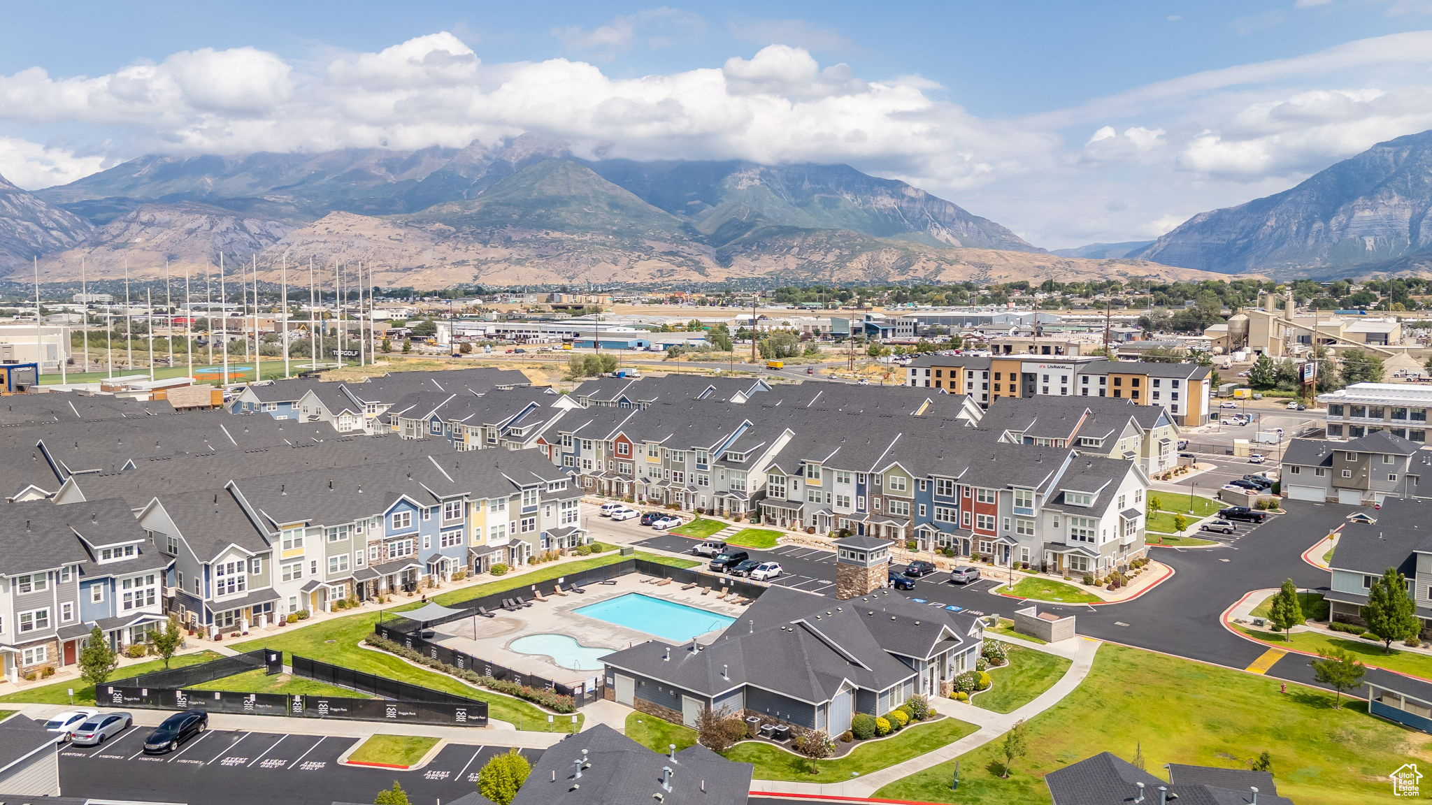 EDGEWATER AT GENEVA - Residential