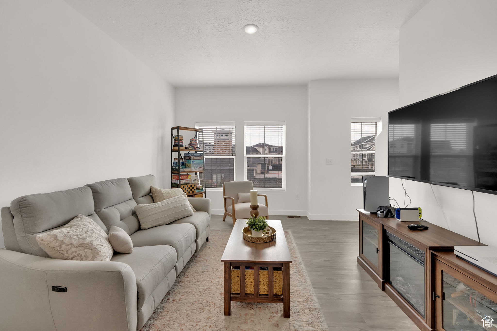 EDGEWATER AT GENEVA - Residential
