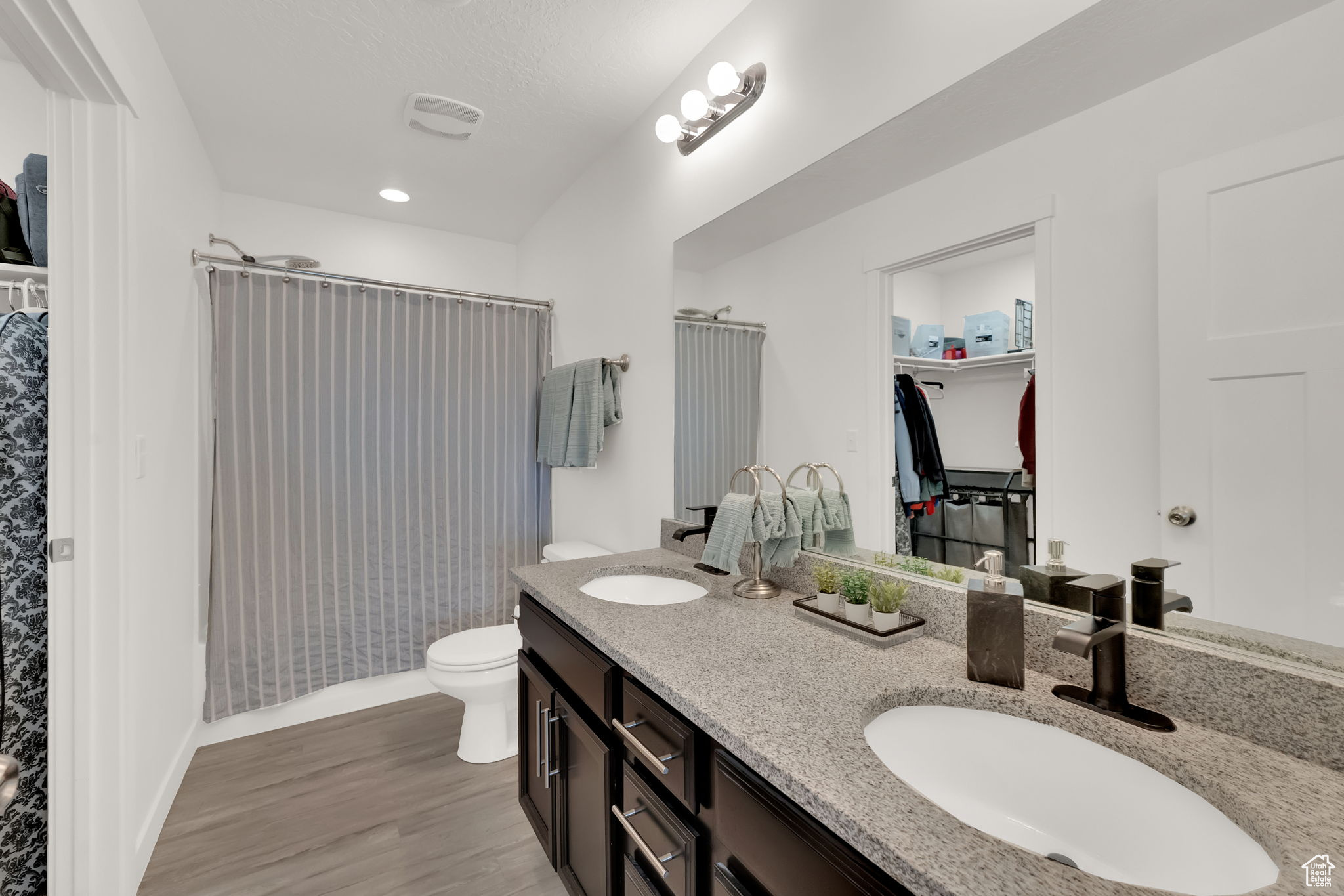 EDGEWATER AT GENEVA - Residential