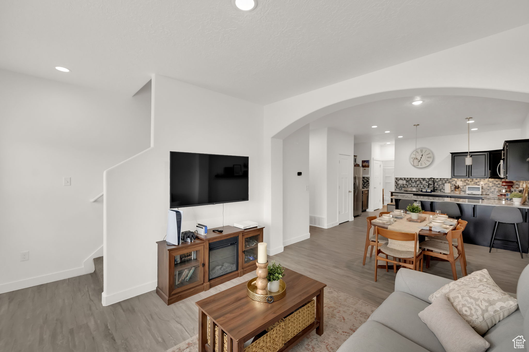 EDGEWATER AT GENEVA - Residential