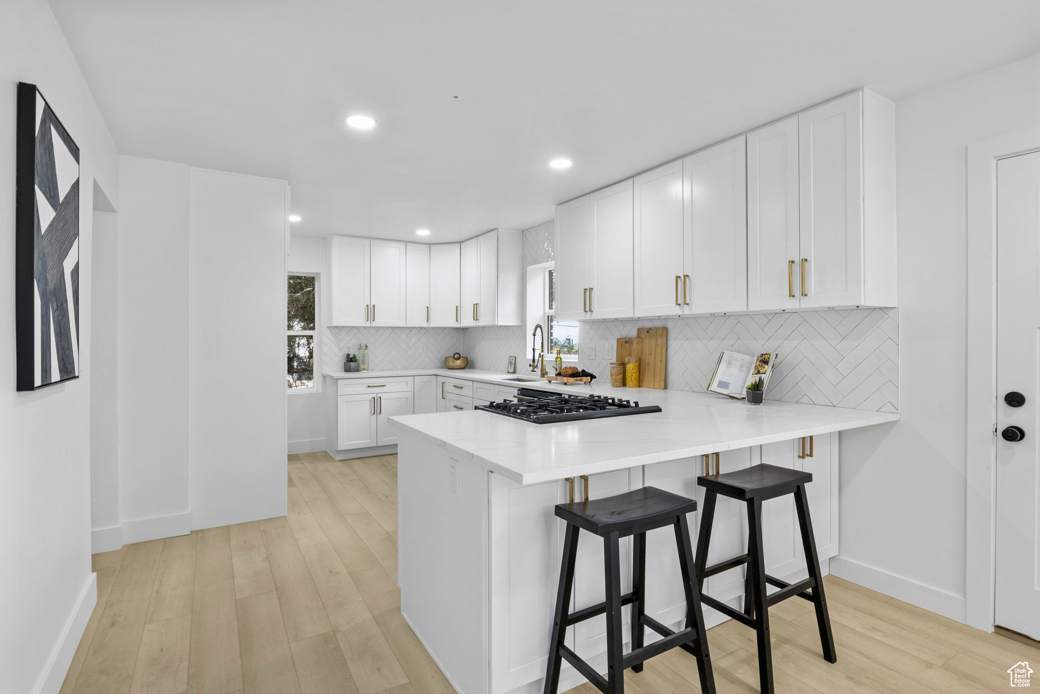 LAURELHURST - Residential