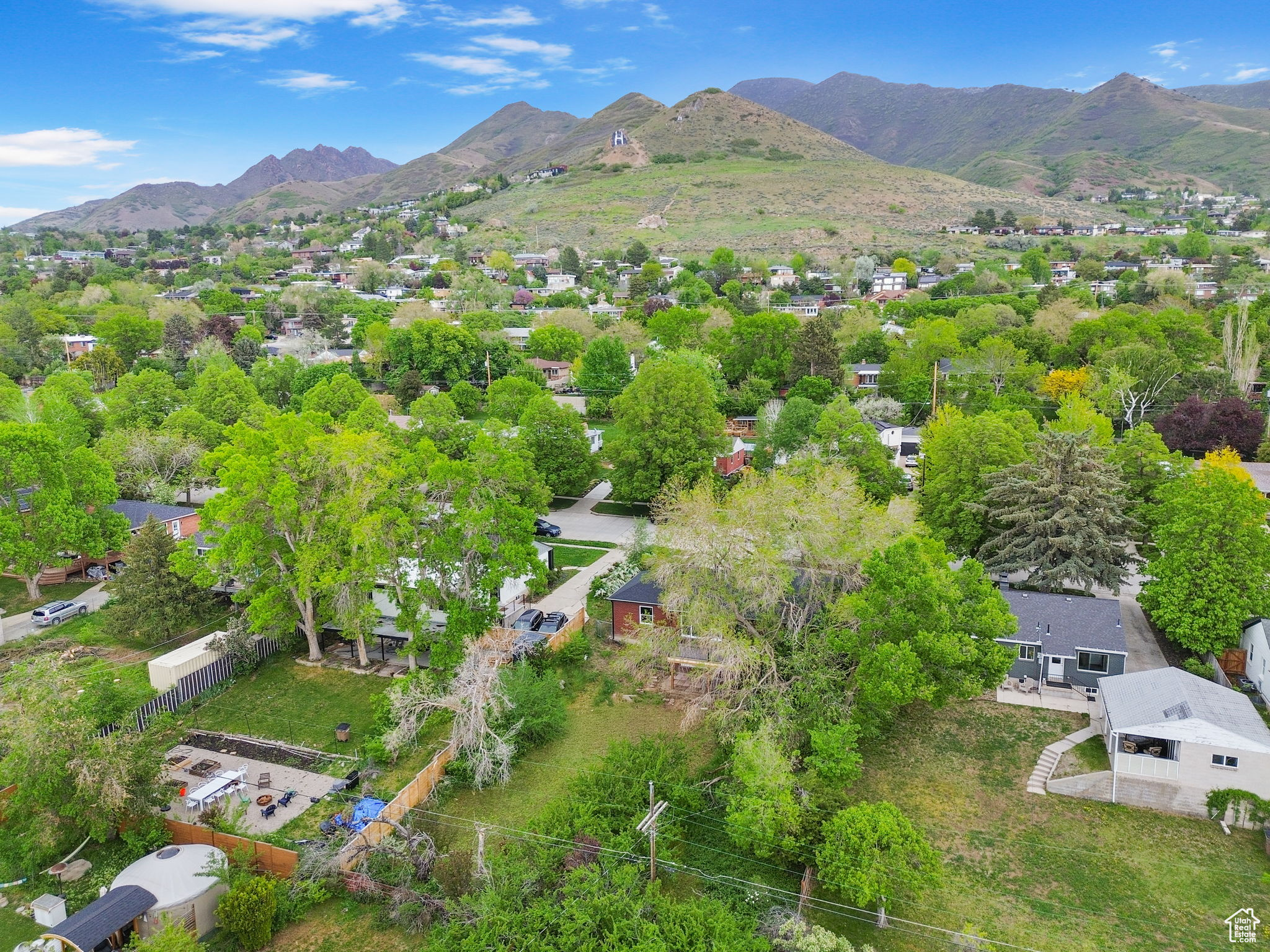 LAURELHURST - Residential