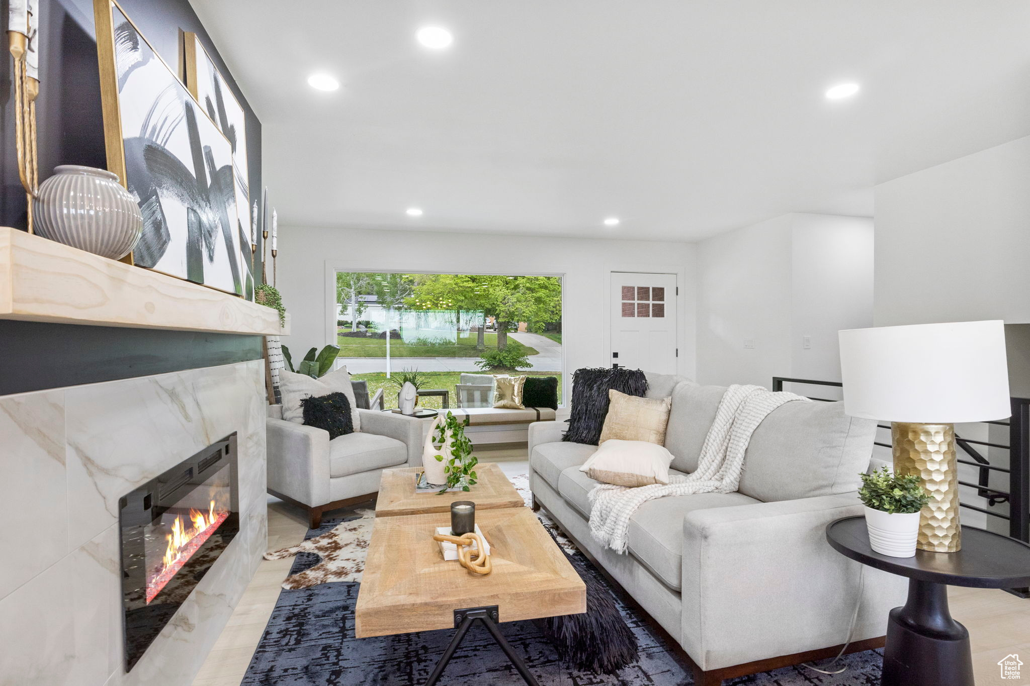 LAURELHURST - Residential