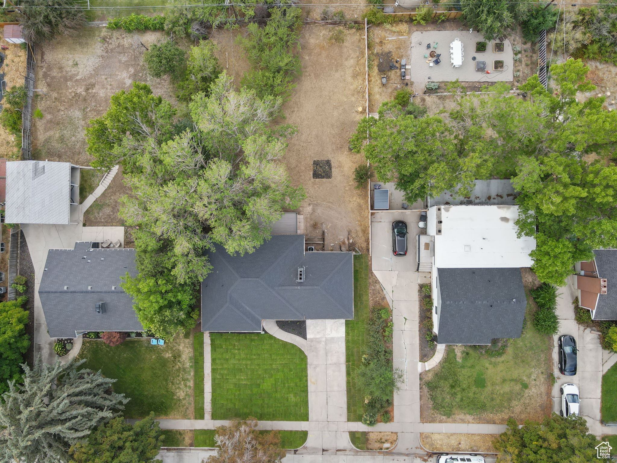 LAURELHURST - Residential