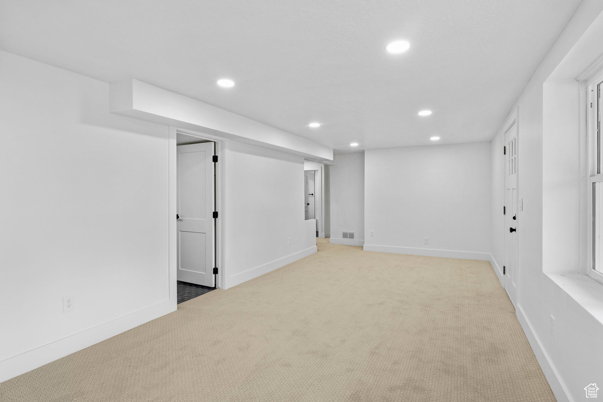 LAURELHURST - Residential