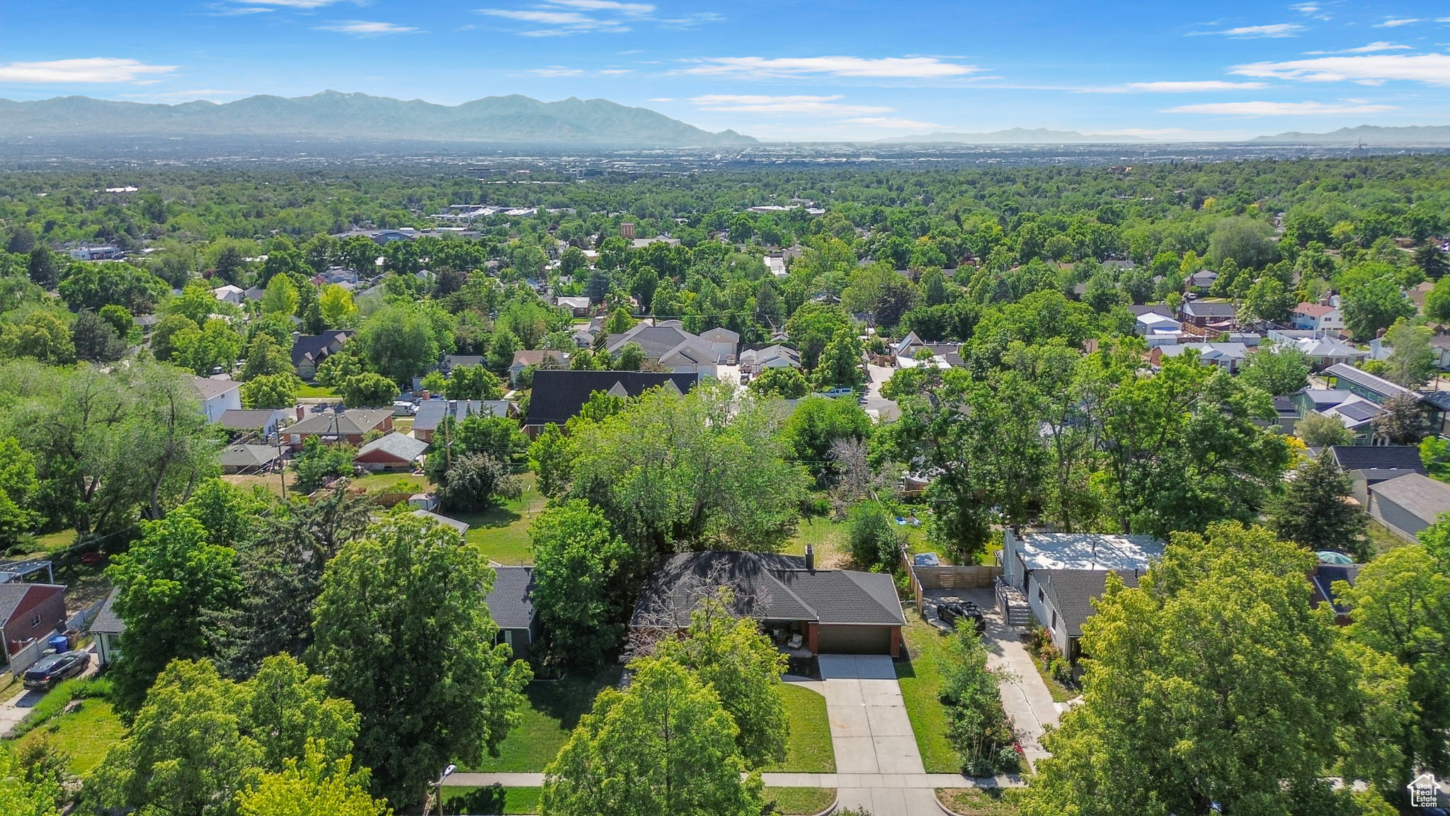 LAURELHURST - Residential