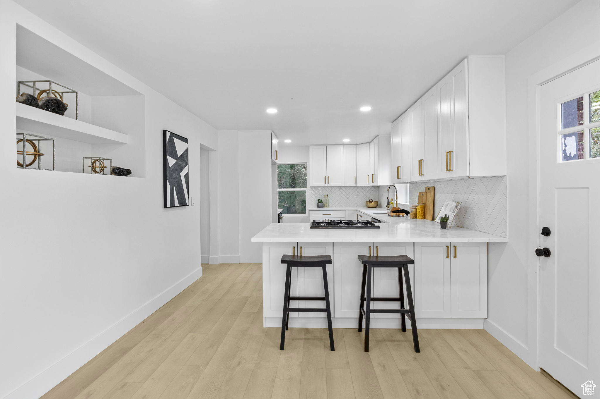 LAURELHURST - Residential