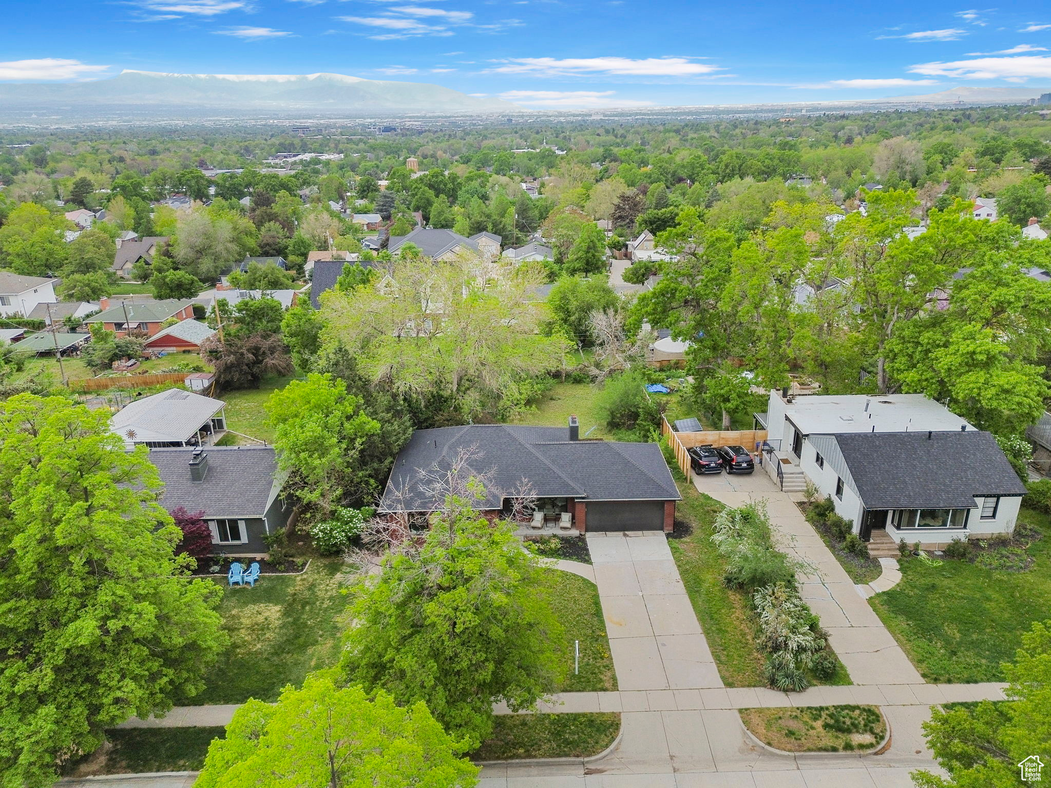 LAURELHURST - Residential