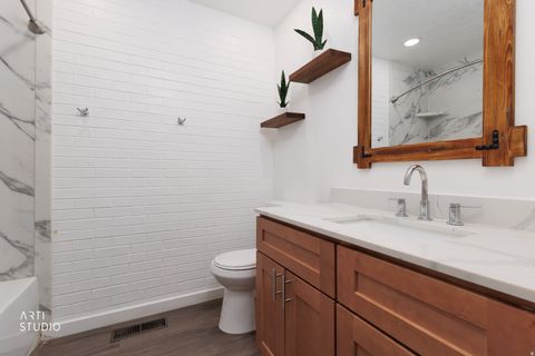 Tiny photo for 2091 N 220 E, Provo, UT 84604 (MLS # 2148485)