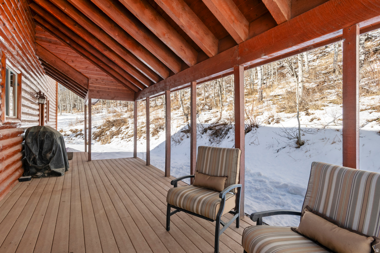 PINE MEADOW RANCH - Residential