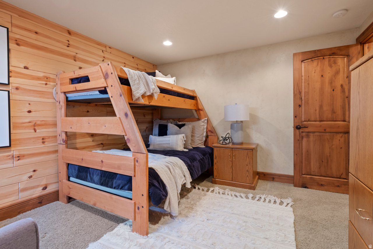 PINE MEADOW RANCH - Residential