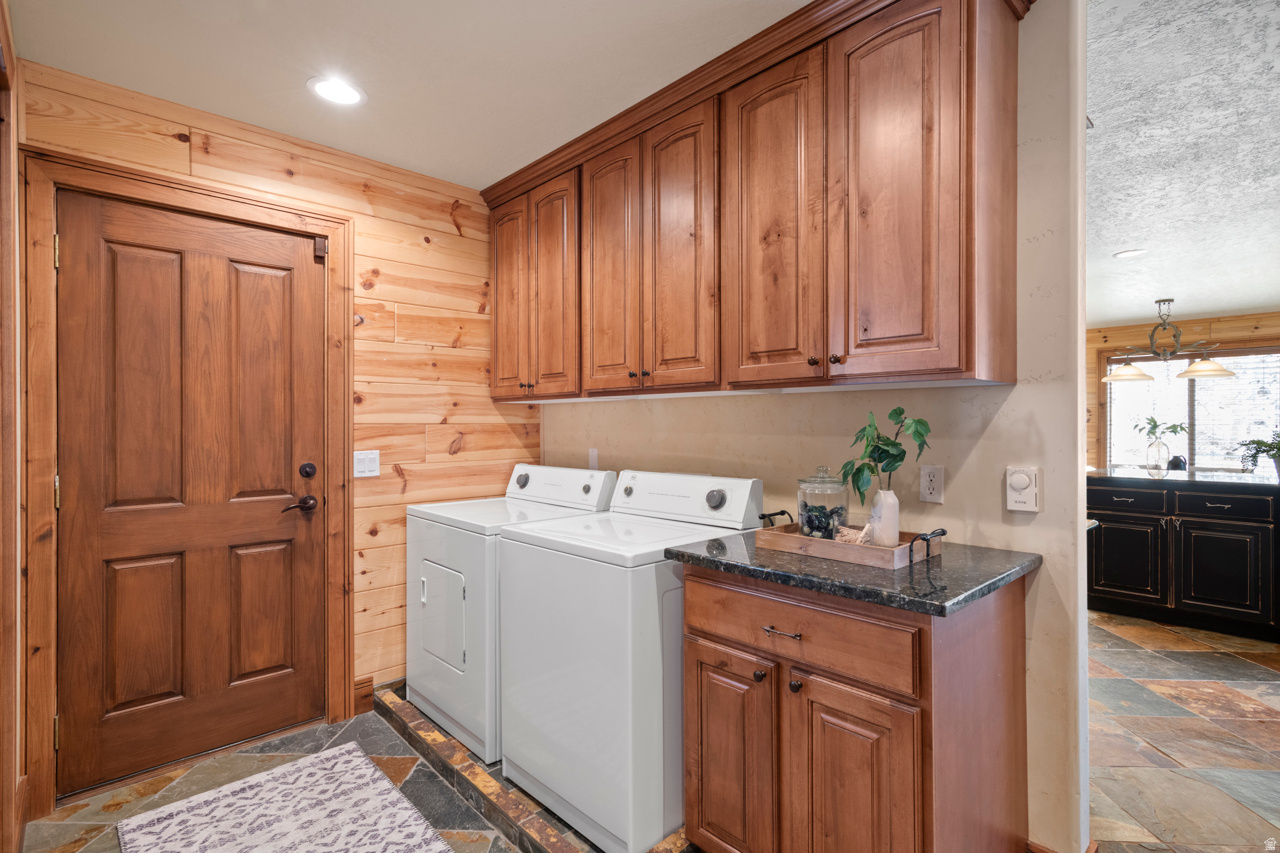 PINE MEADOW RANCH - Residential