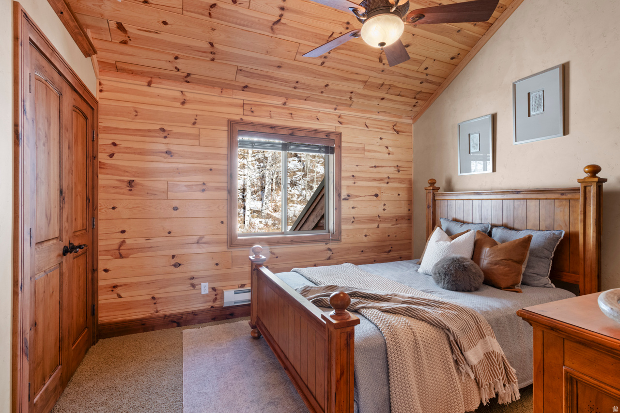 PINE MEADOW RANCH - Residential