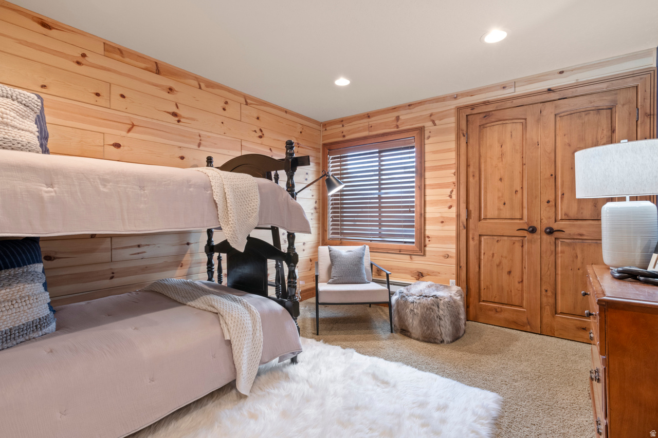 PINE MEADOW RANCH - Residential