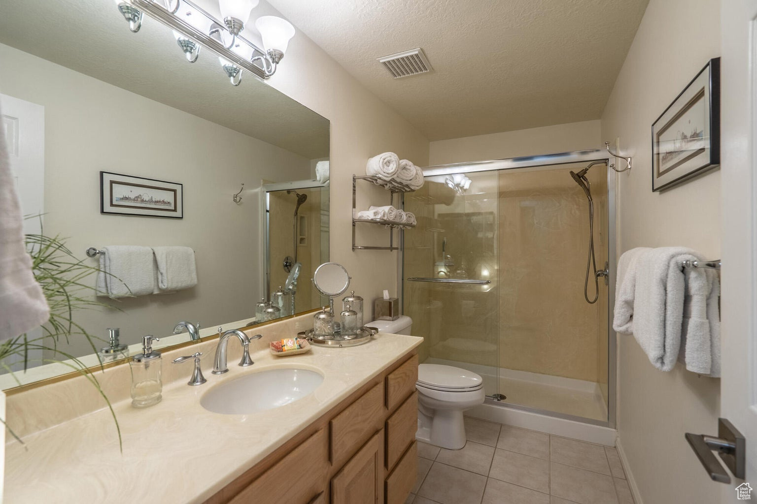 FAIRWAY HILLS - Residential