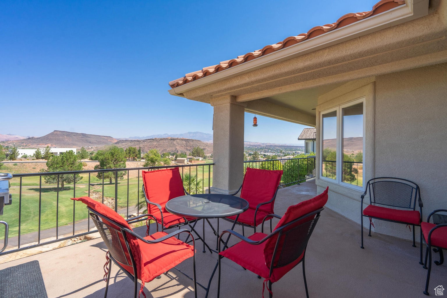 FAIRWAY HILLS - Residential