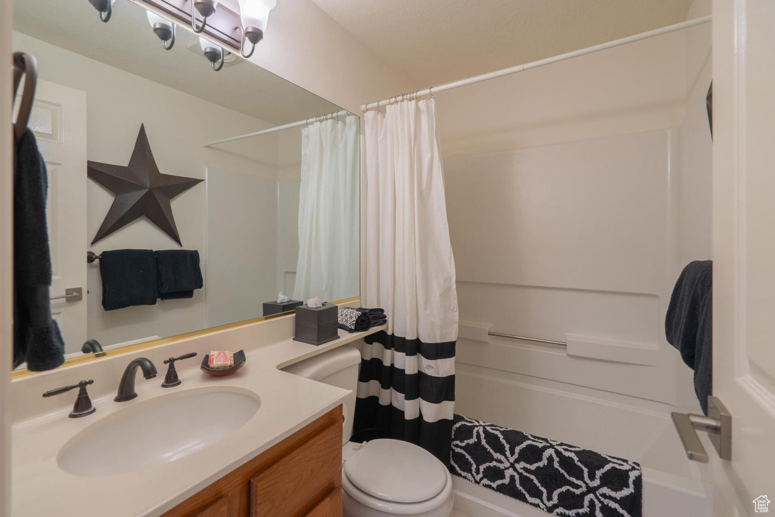 FAIRWAY HILLS - Residential