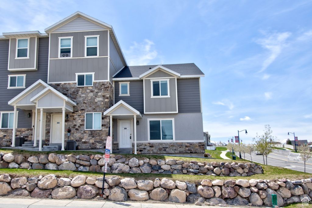 Photo of 14357 S SHERWELL CT, Herriman, UT 84096 (MLS # 2118403)