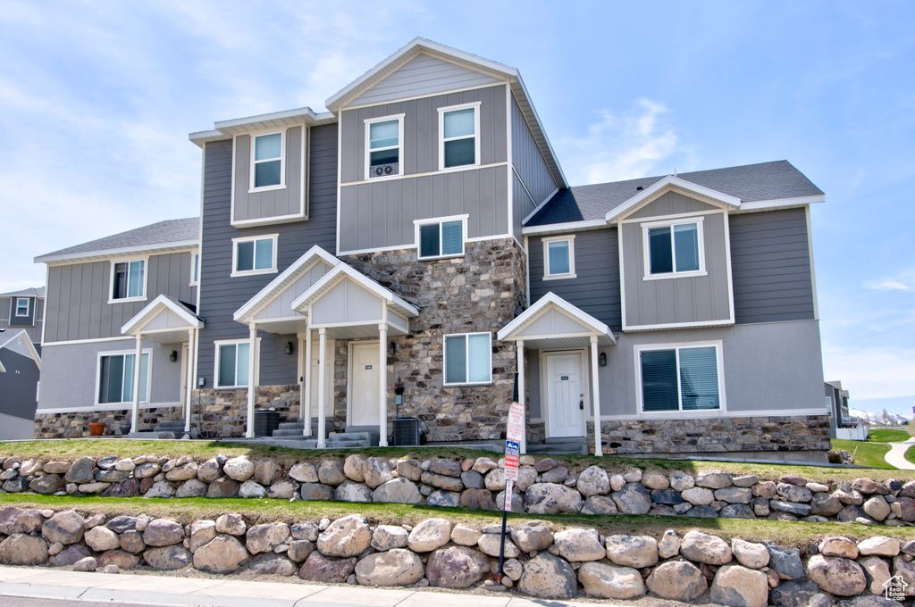 Photo of 14357 S SHERWELL CT, Herriman, UT 84096 (MLS # 2118403)