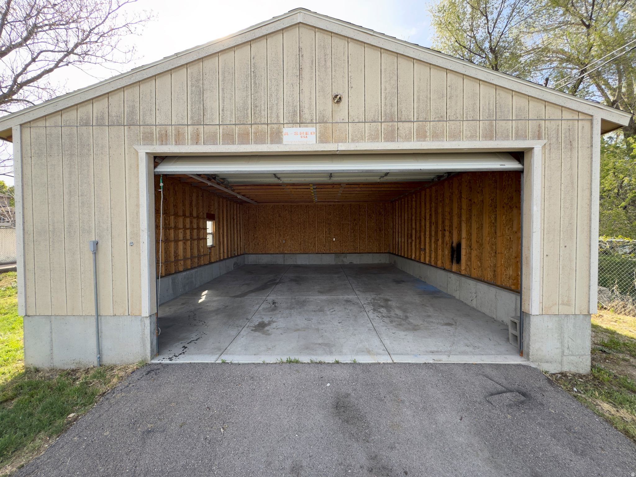 APRIL ACRES - Residential