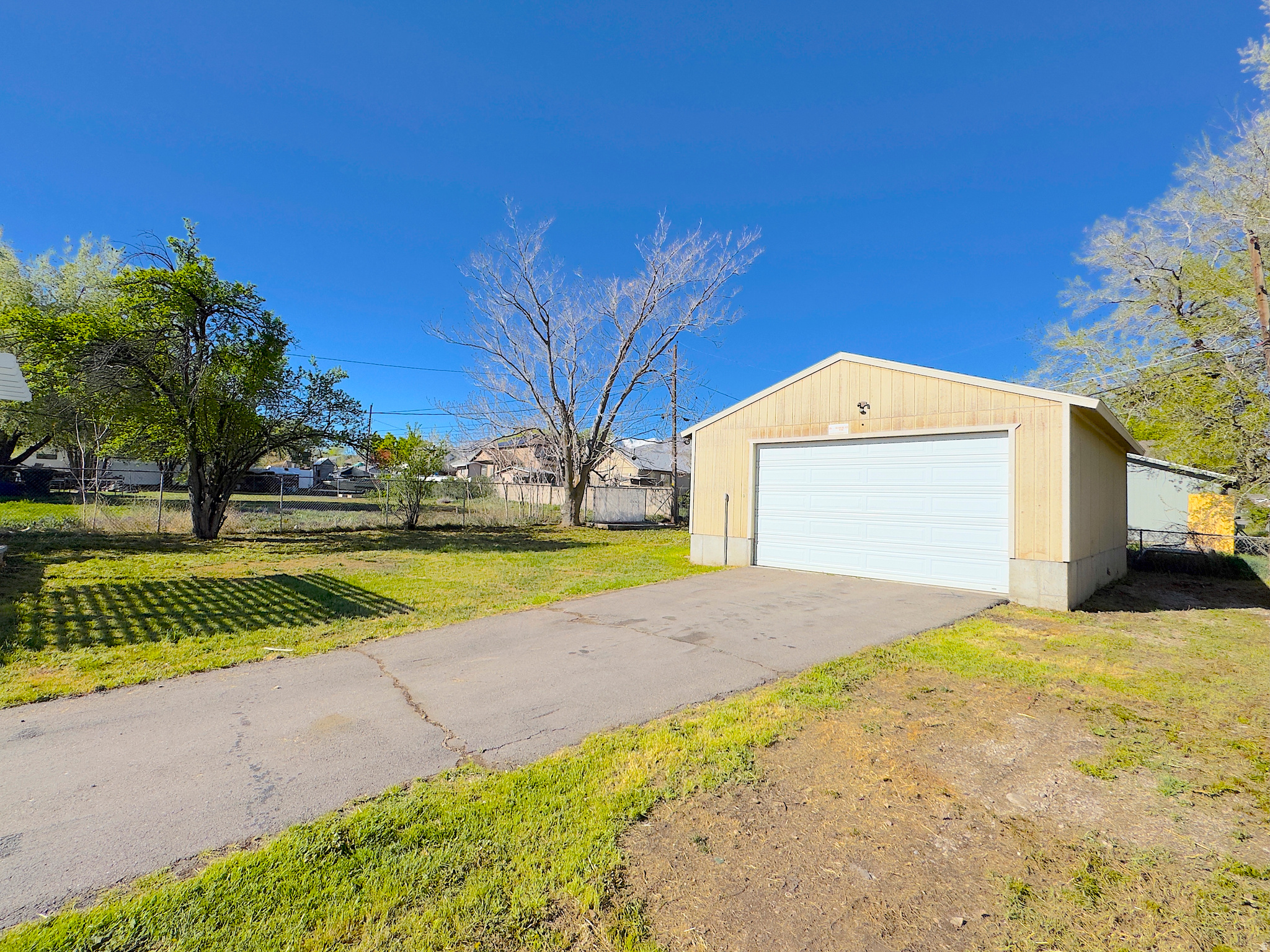 APRIL ACRES - Residential