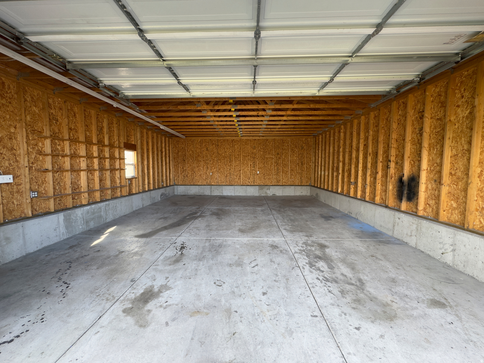 APRIL ACRES - Residential