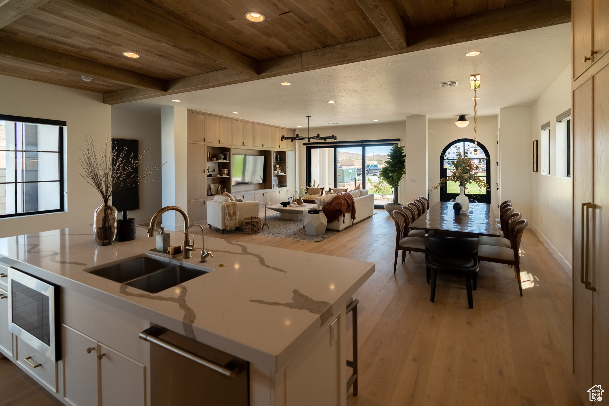 DESERT COLOR - Residential