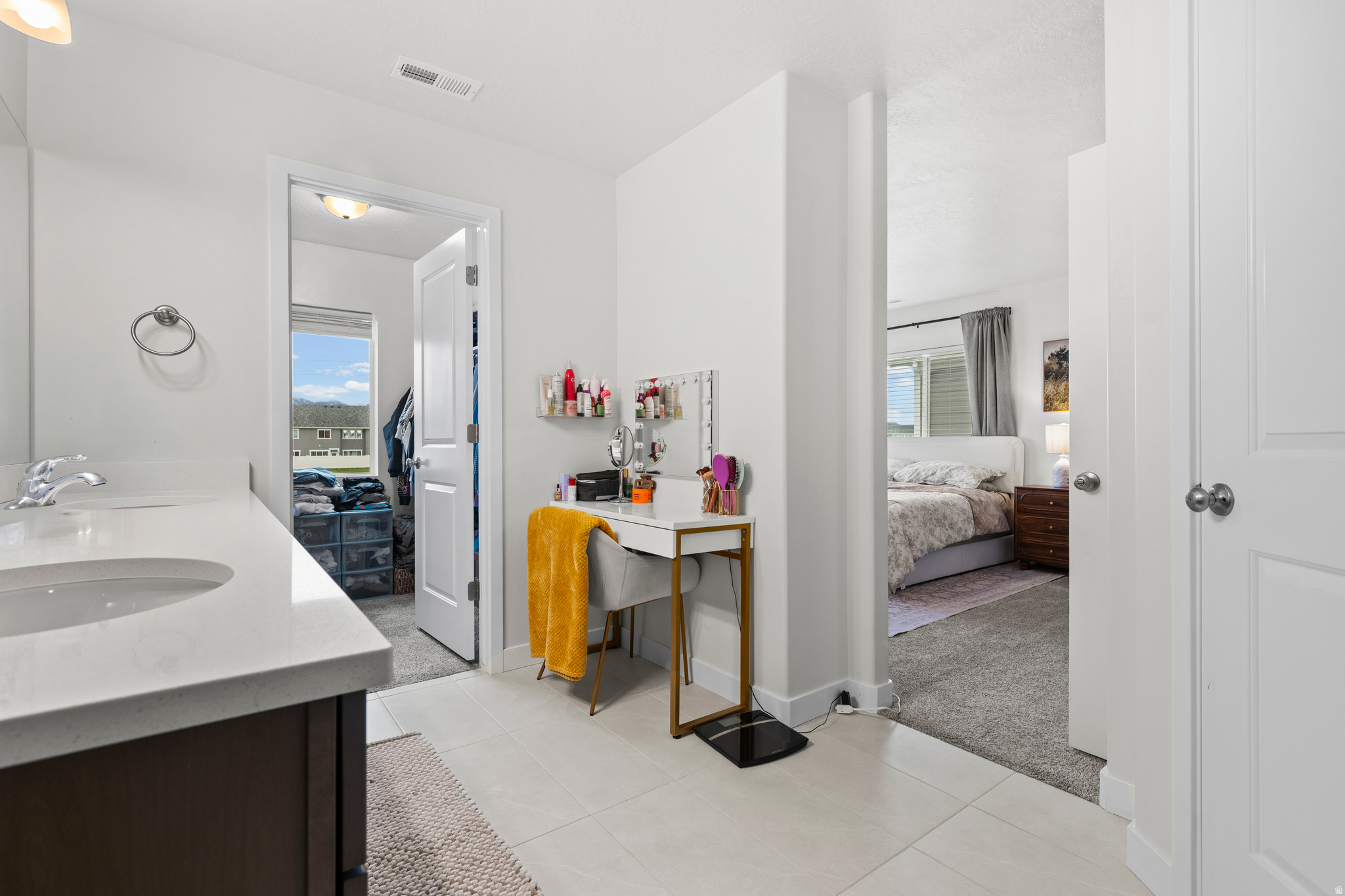 SALT POINT - Residential