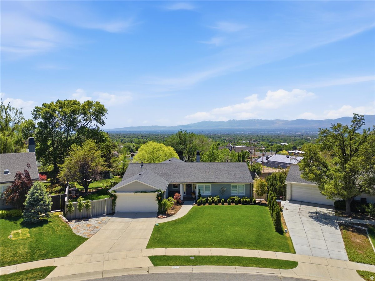 SKYLINE HEIGHTS - Residential