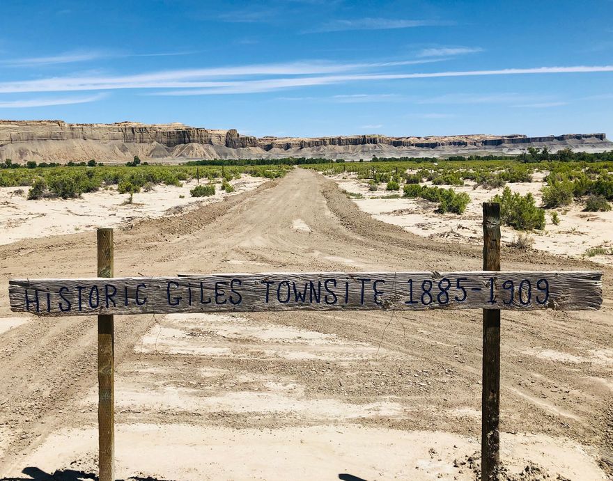 Build, invest, or enjoy recreational use on this legal buildable lot located in the historic Old Giles Townsite at the corner of Carmel Rd and Windgate. Property is suitable for future residential construction, gardening, or recreational RV/tent camping. Easy access with expansive desert and sunset views. Owner financing available with 10% down, 5% interest, 20-year amortization, and 10-year balloon. Equity Escrow Collection (St. George, UT) to handle escrow. Title insurance issued at closing. Buyer to verify all zoning and intended use.