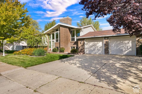Tiny photo for 2060 E 6175 S, South Ogden, UT 84403 (MLS # 2190465)