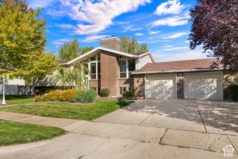 Tiny photo for 2060 E 6175 S, South Ogden, UT 84403 (MLS # 2190465)
