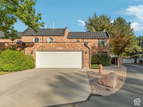 Photo of 1508 N SWEETWATER LN W, Farmington, UT 84025 (MLS # 2192458)