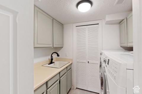 Tiny photo for 1508 N SWEETWATER LN W, Farmington, UT 84025 (MLS # 2192458)