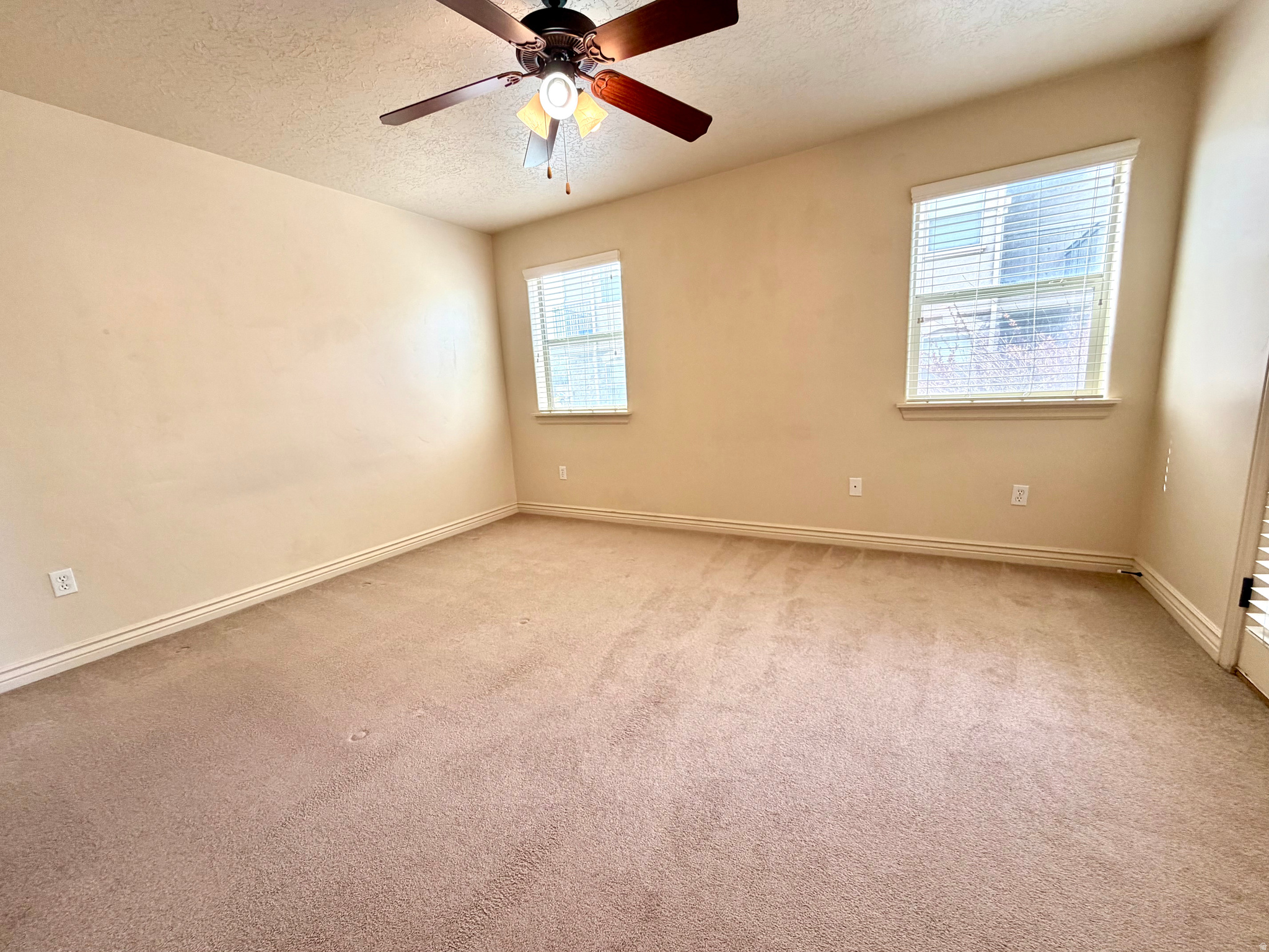 SILVER PINES CONDOMU - Residential