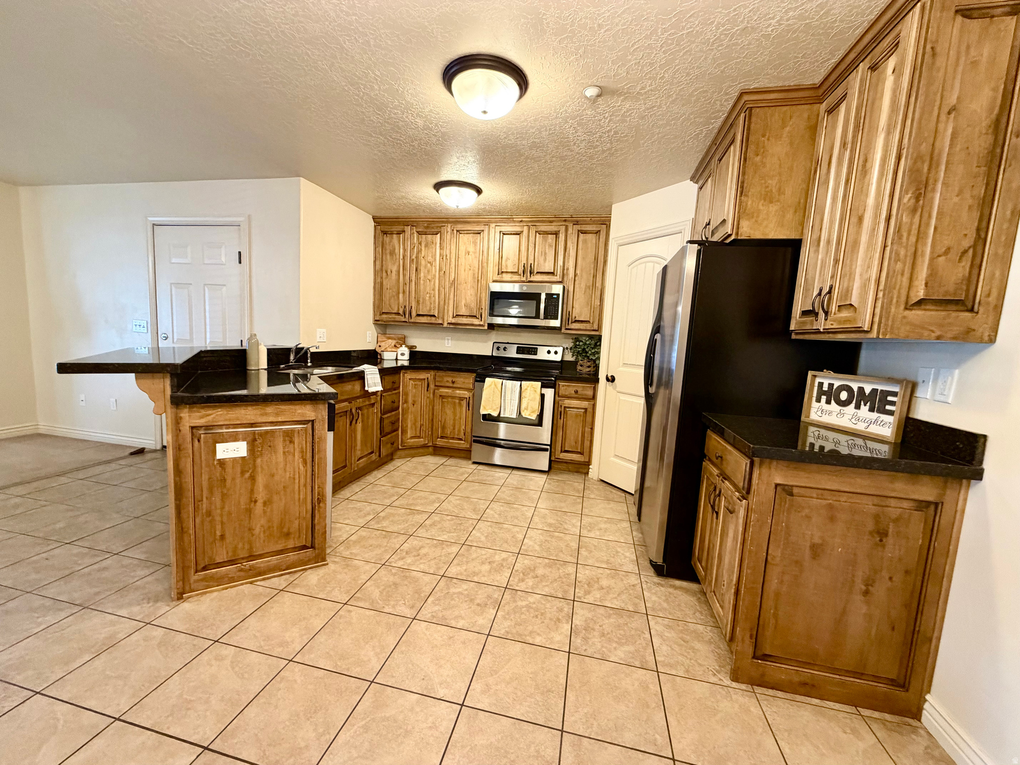 SILVER PINES CONDOMU - Residential