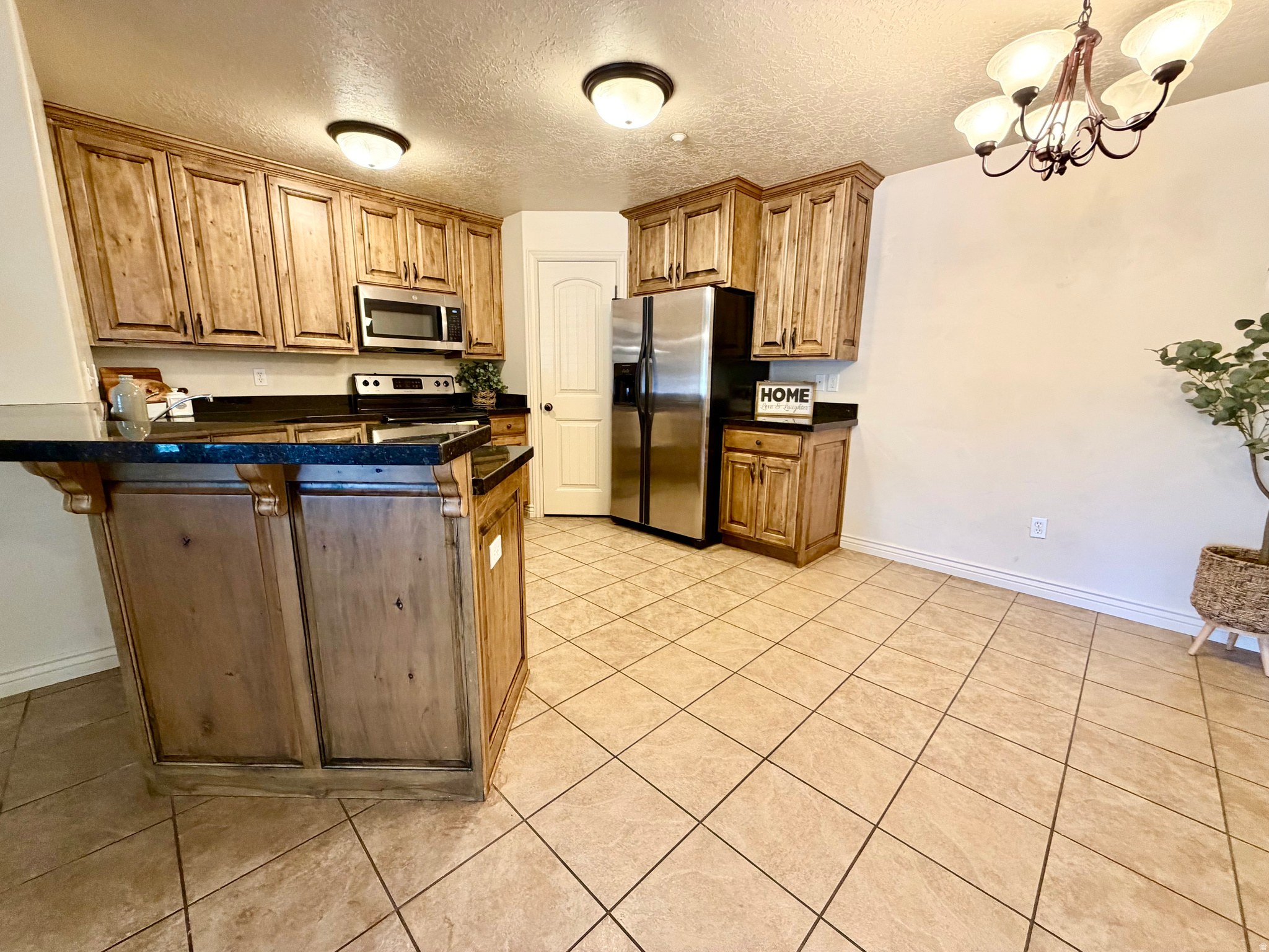 SILVER PINES CONDOMU - Residential