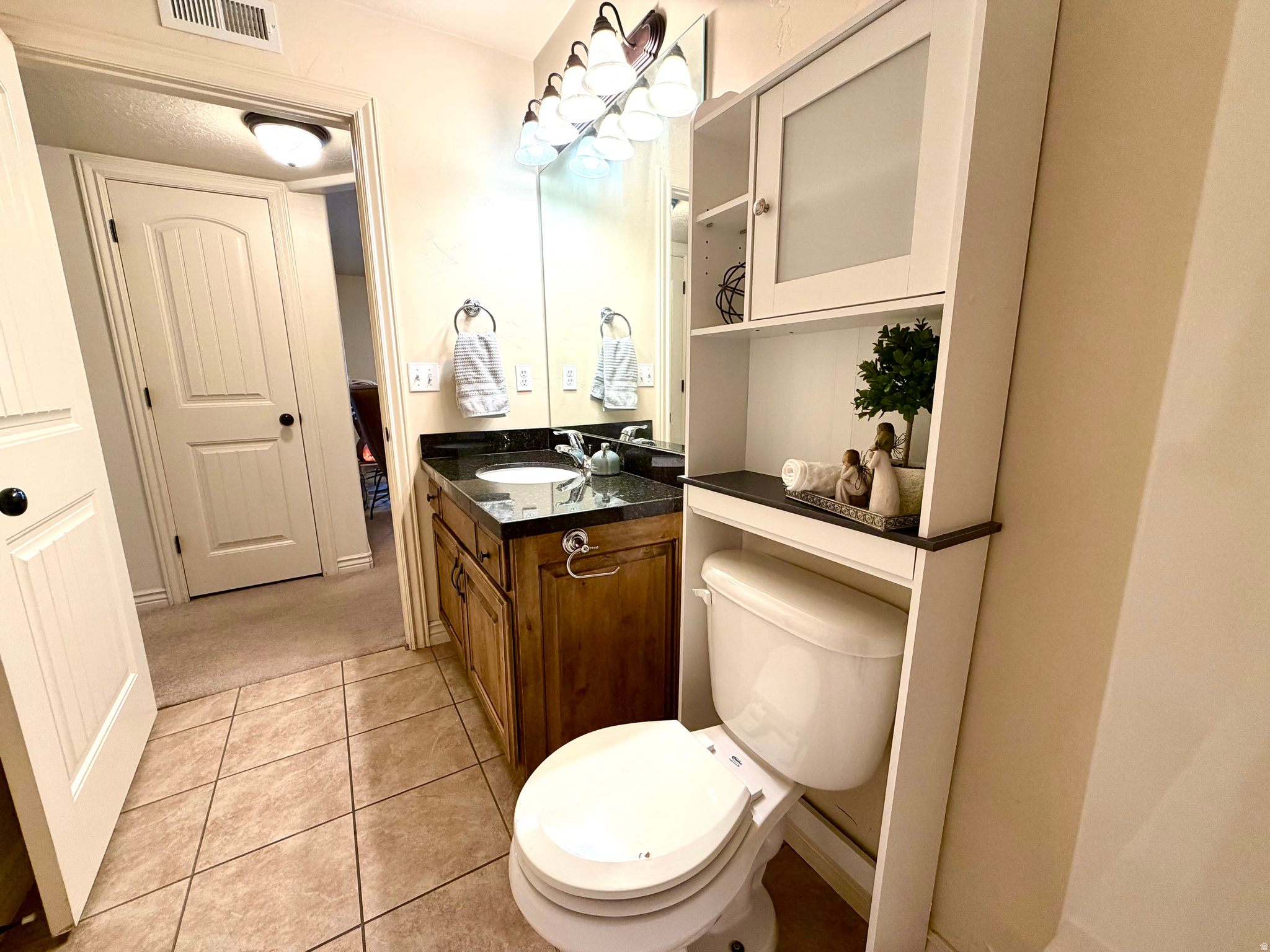 SILVER PINES CONDOMU - Residential
