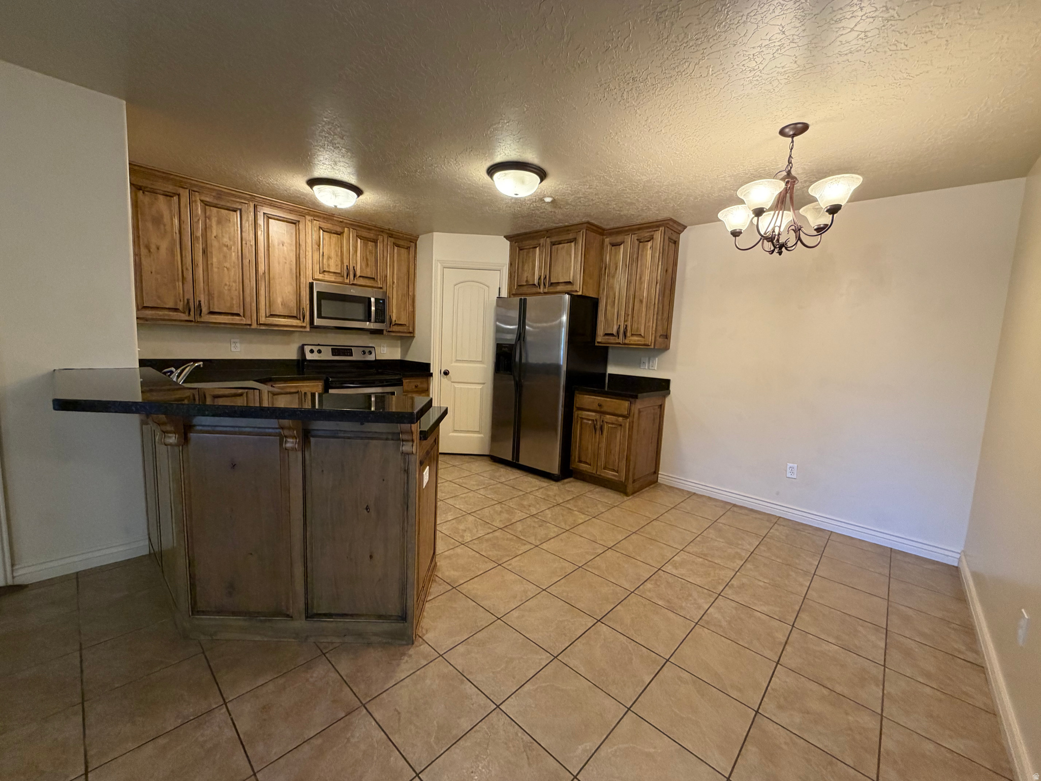 SILVER PINES CONDOMU - Residential