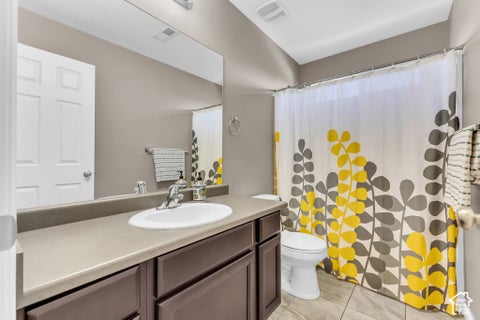 Tiny photo for 2066 W 2280 S, Woods Cross, UT 84087 (MLS # 2183554)