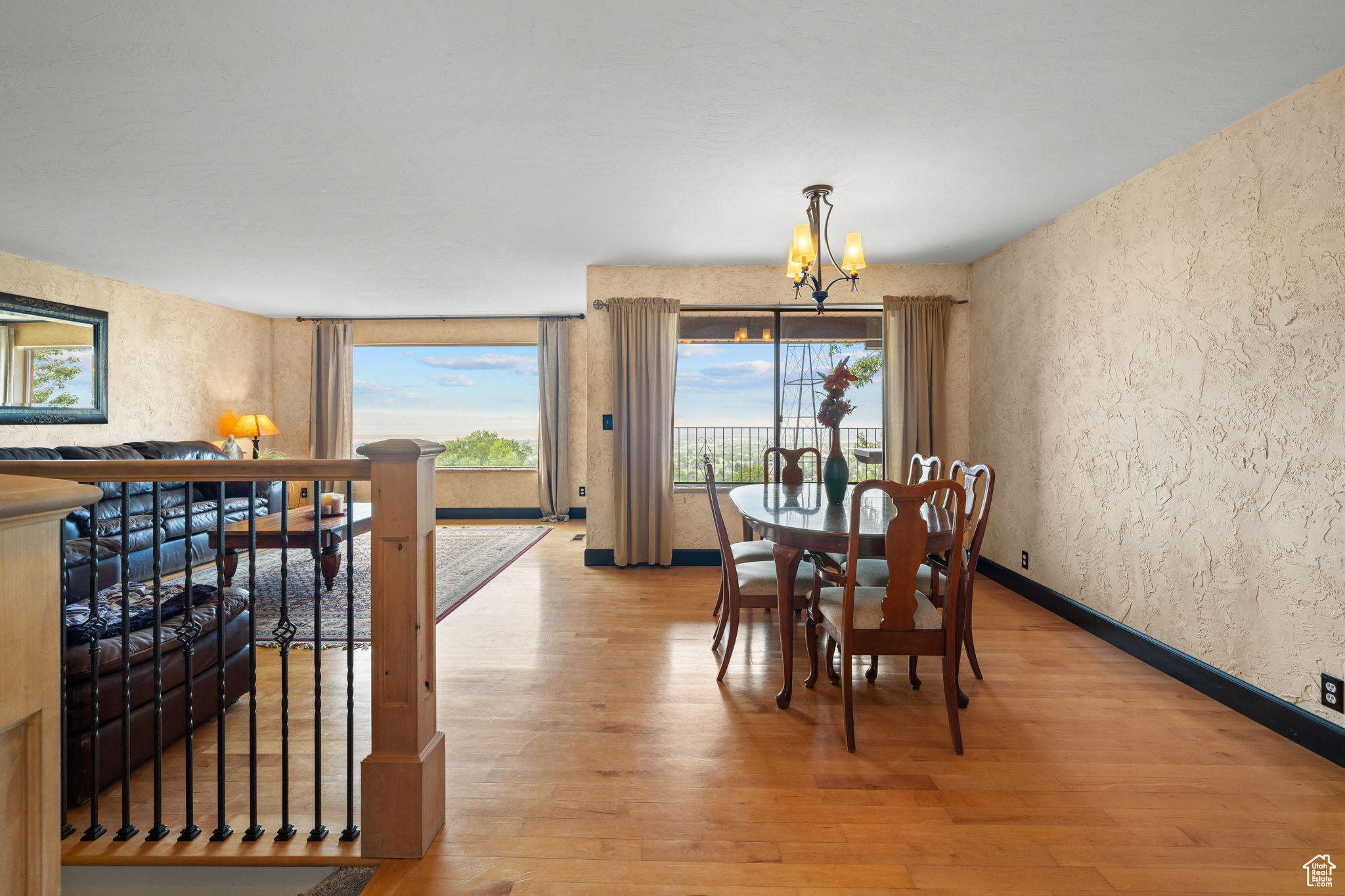 EASTOAKS - Residential