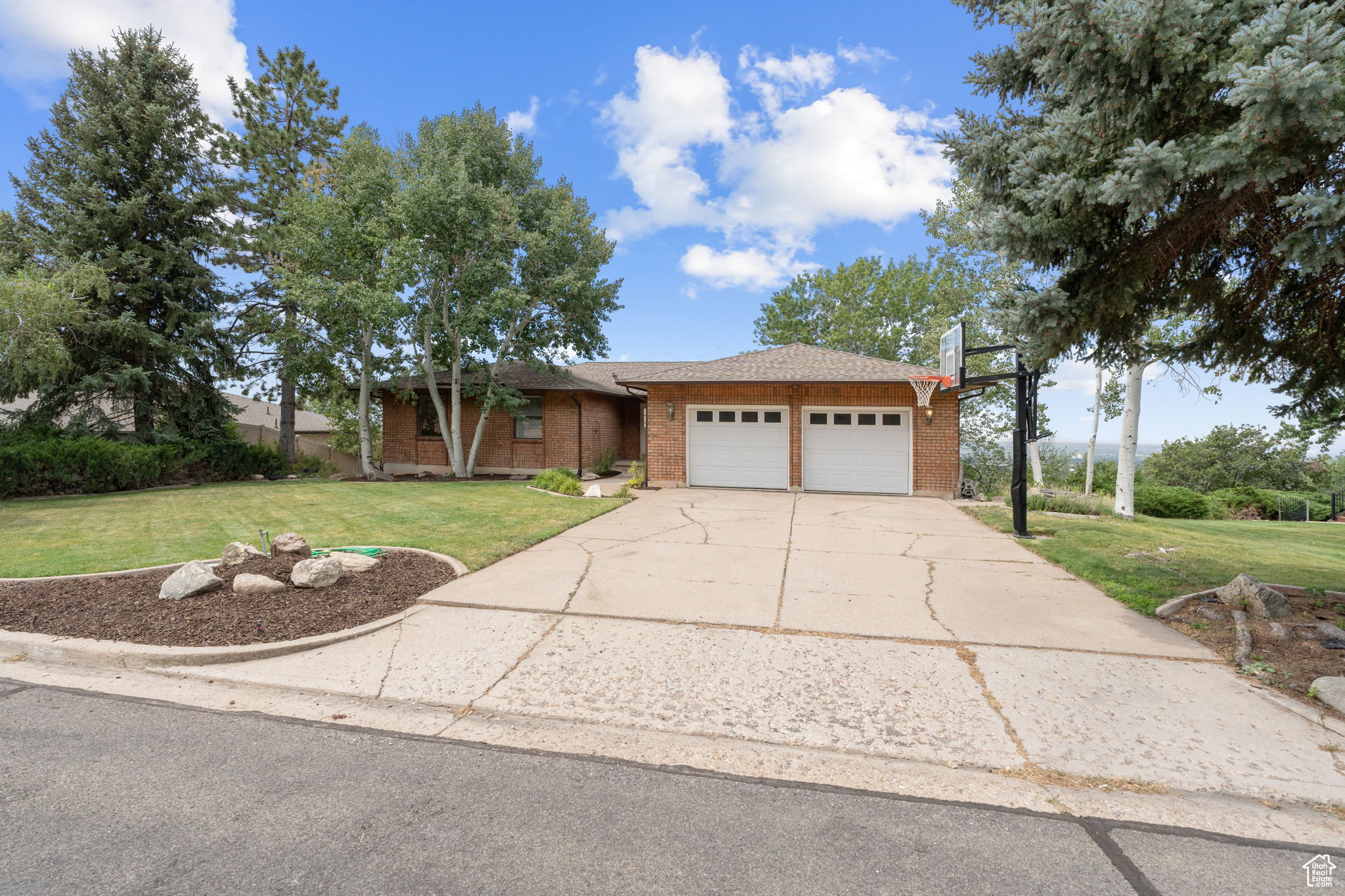 EASTOAKS - Residential