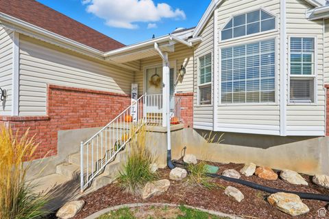 Tiny photo for 882 W 4150 S, Riverdale, UT 84405 (MLS # 2119144)