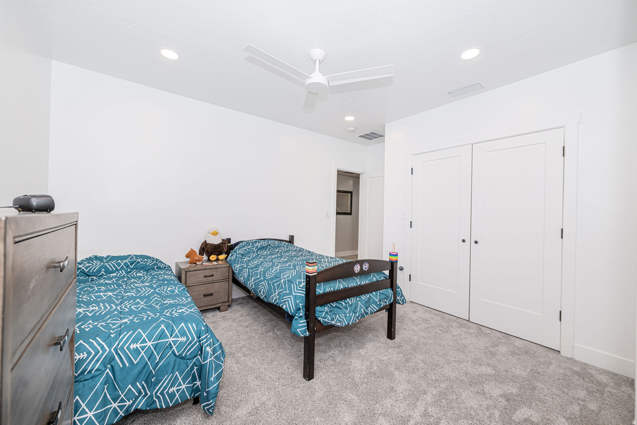 THE COMMUNITIES AT DEER CREST - Residential