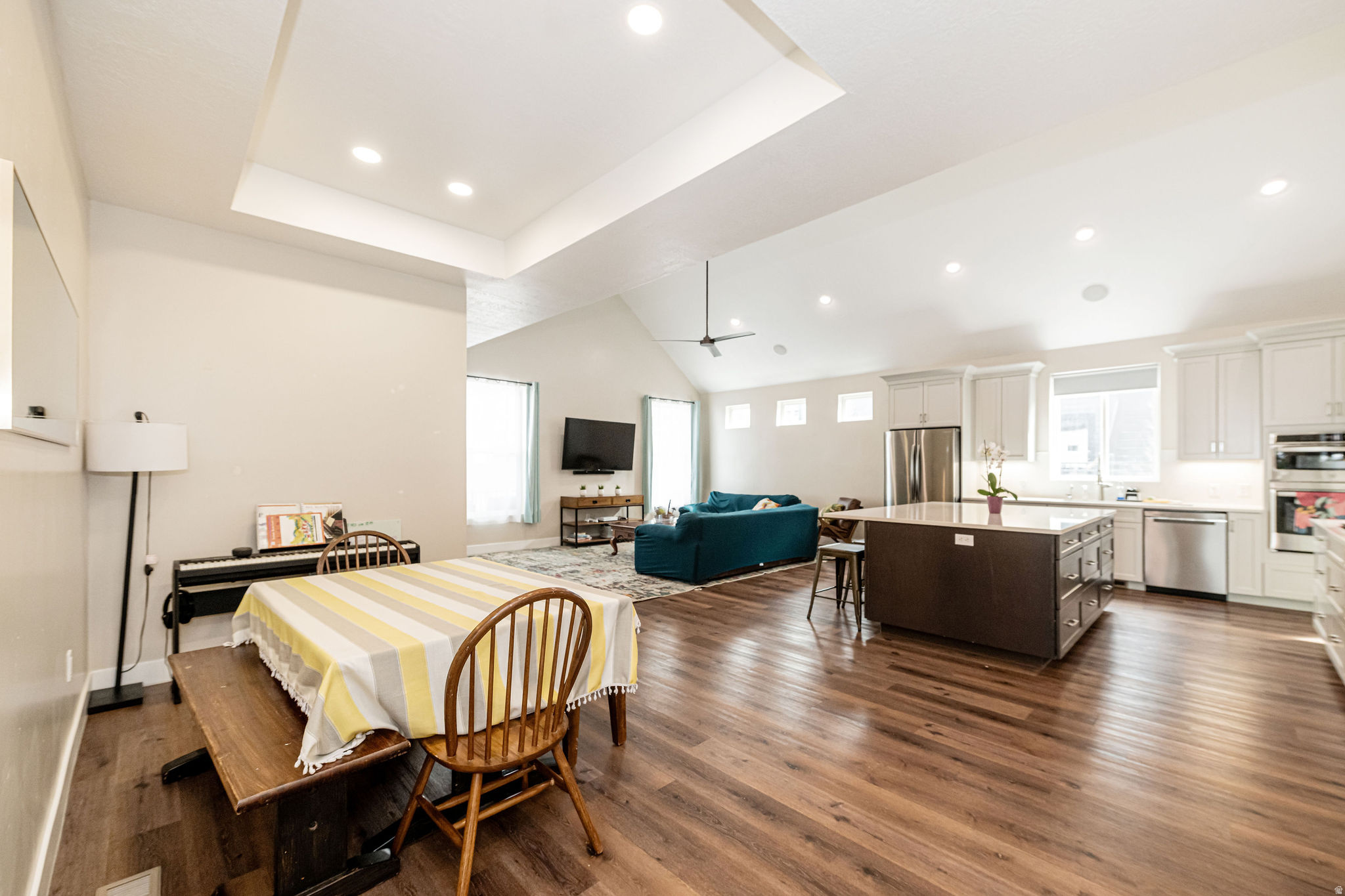 THE COMMUNITIES AT DEER CREST - Residential