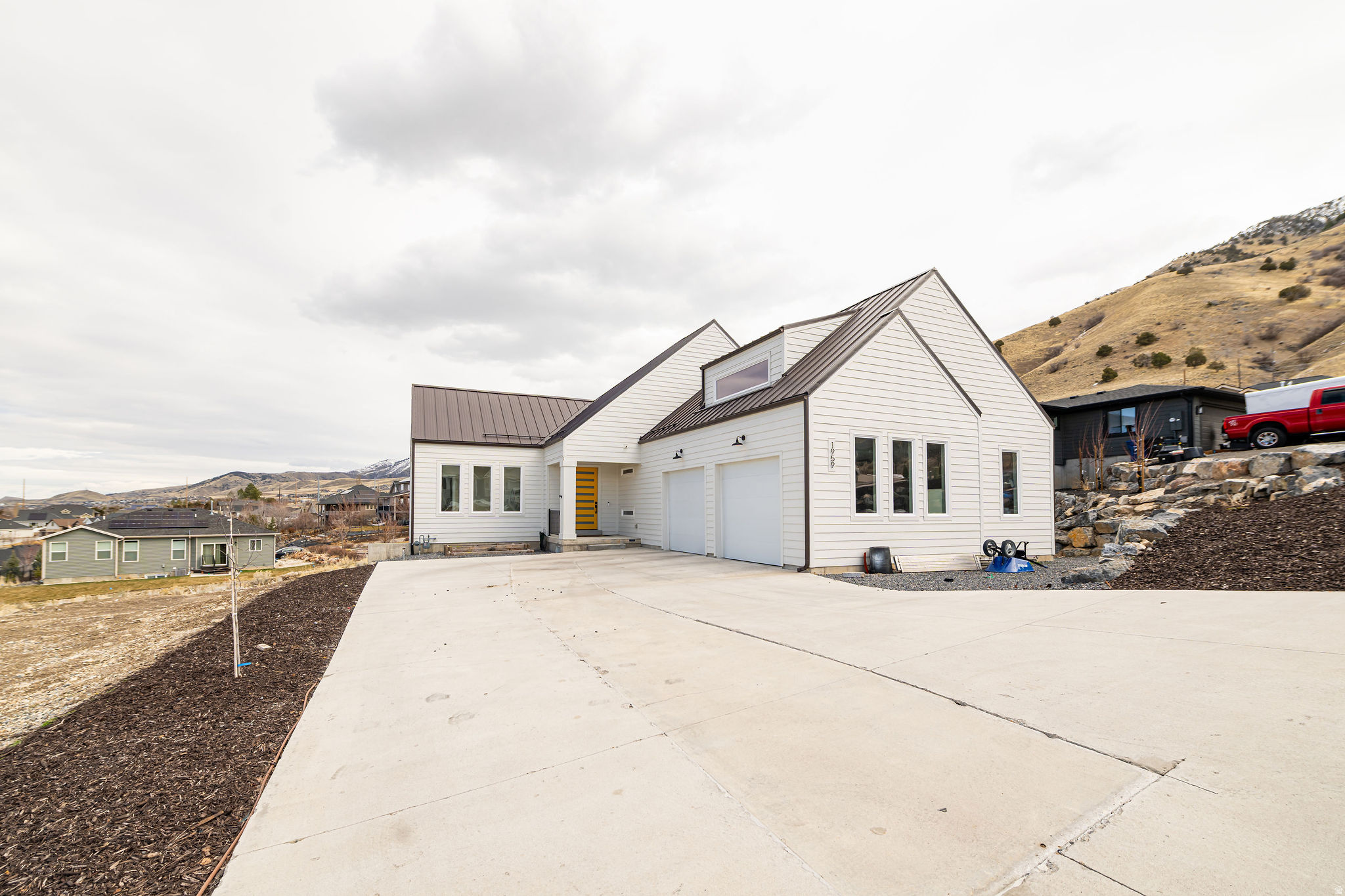 THE COMMUNITIES AT DEER CREST - Residential