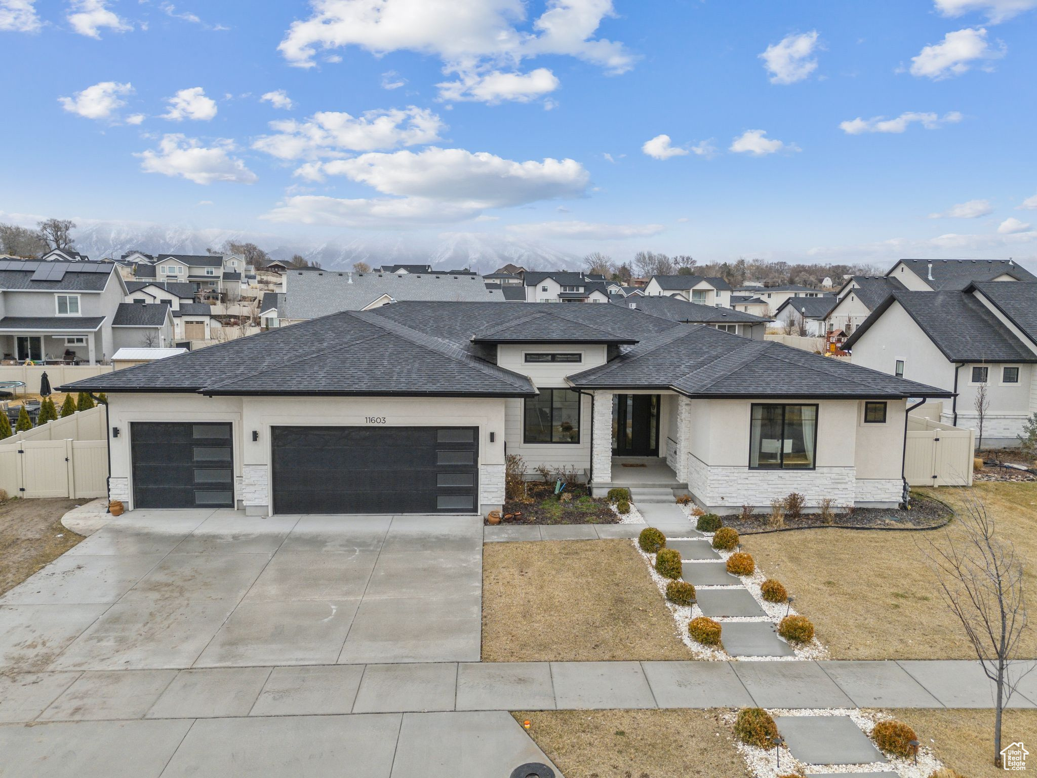 11603 S Fox Vista Dr, Draper, Utah image 2