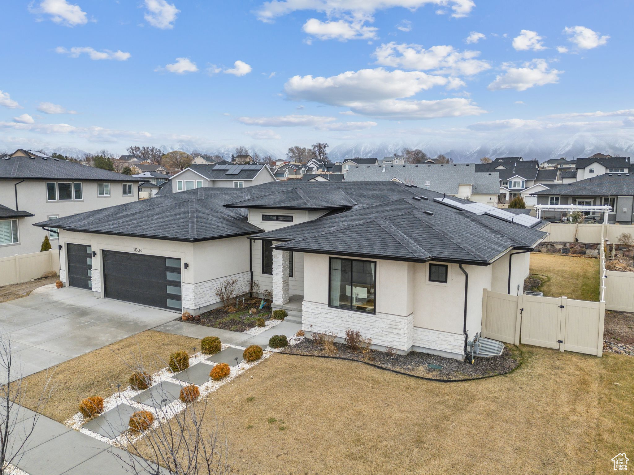 11603 S Fox Vista Dr, Draper, Utah image 1